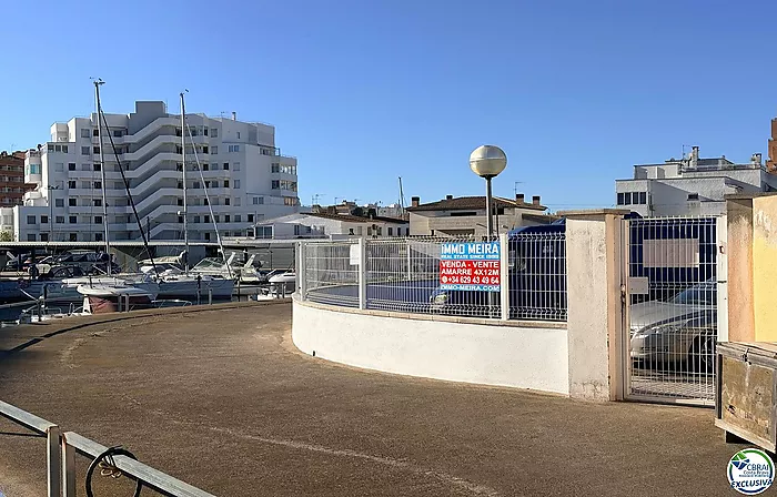 Amarre de 3 x 8 metros, para embarcación de de vela y de motor.