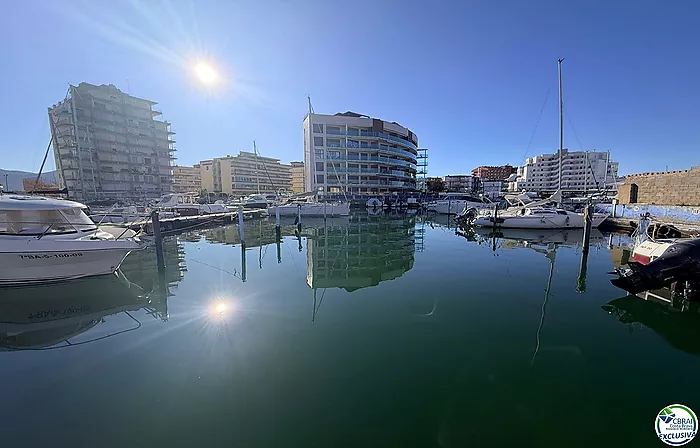 Amarre de 3 x 8 metros, para embarcación de de vela y de motor.