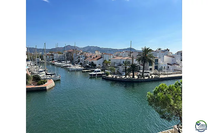 Preciosa casa de pescador con licencia turística en Caballito de mar delante de los puentes, vista canal y mar, amarre de 10,40 x 3,50 m y garaje