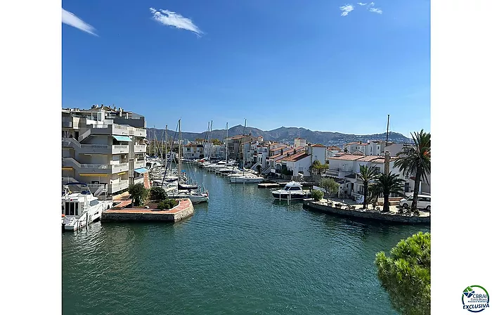Preciosa casa de pescador con licencia turística en Caballito de mar delante de los puentes, vista canal y mar, amarre de 10,40 x 3,50 m y garaje