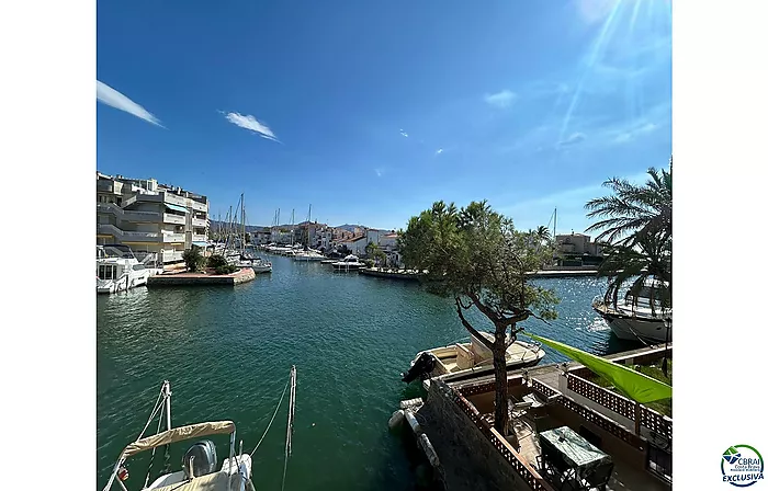 Preciosa casa de pescador con licencia turística en Caballito de mar delante de los puentes, vista canal y mar, amarre de 10,40 x 3,50 m y garaje
