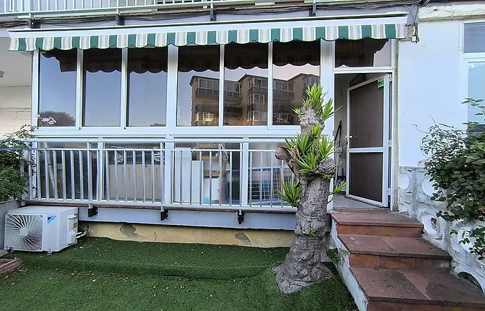 Apartamento 1 habitación con jardín privado en Santa Margarita