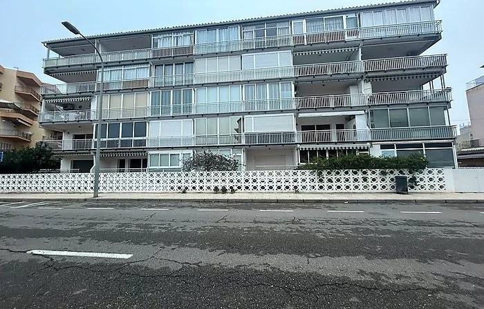 Apartamento 1 habitación con jardín privado en Santa Margarita