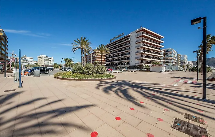 Apartamento 1 habitación con jardín privado en Santa Margarita