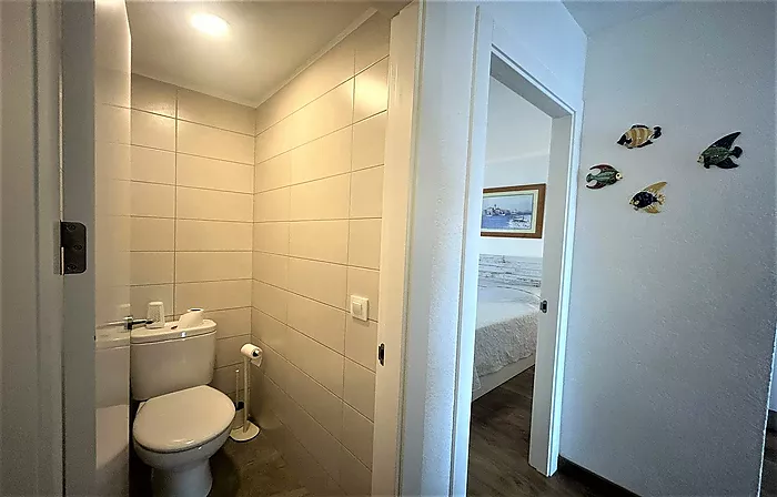 APARTAMENTO REFORMADO CON VISTAS AL MAR Y LICENCIA TURÍSTICA