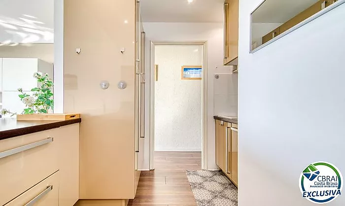 Apartament totalment reformat amb vistes al mar al 2n moll de Roses