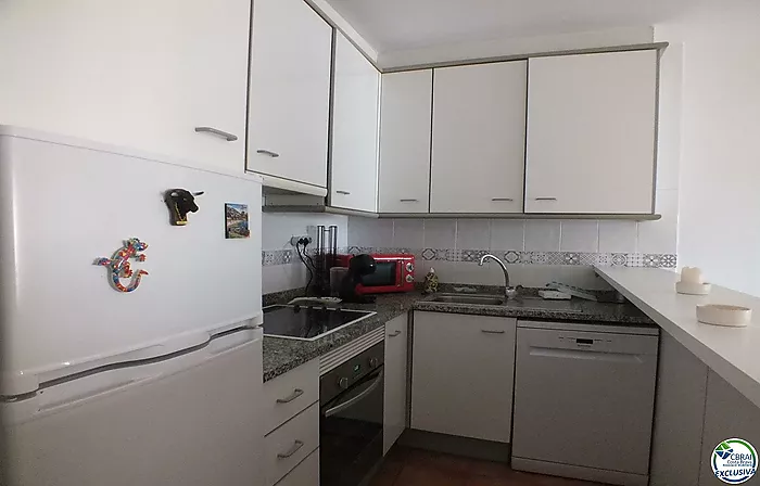 Apartamento soleado con terraza y plaza de aparcamiento en Santa Margarita.