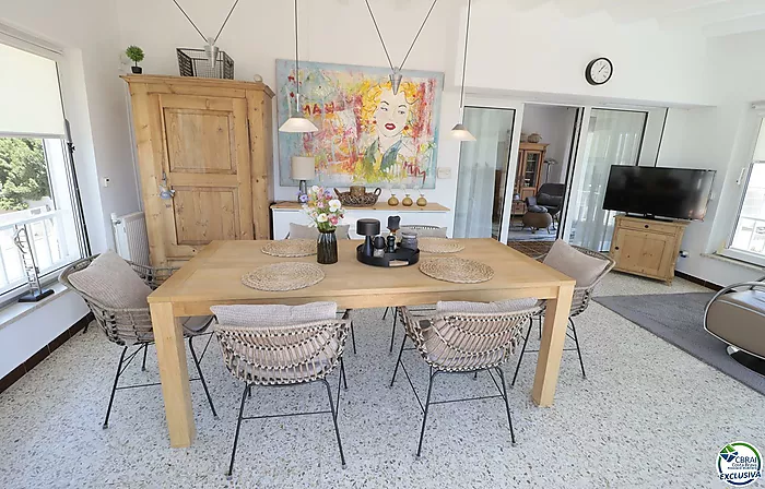 Casa muy cuidada y muy bien situada en la Garriga en Roses
