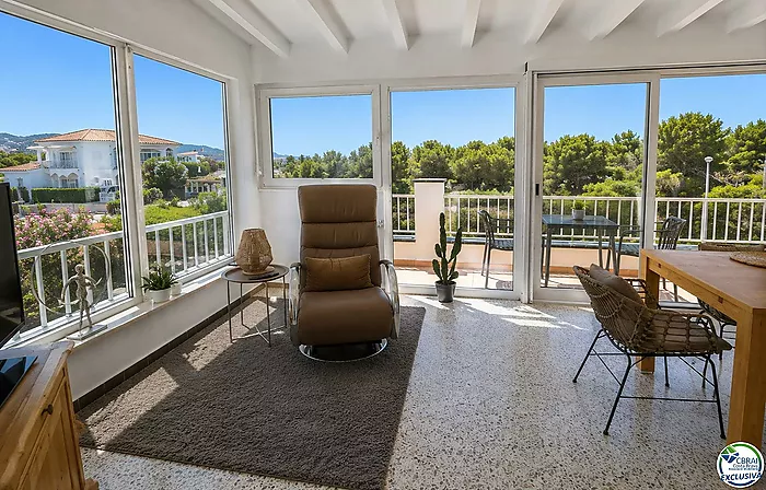 Casa muy cuidada y muy bien situada en la Garriga en Roses