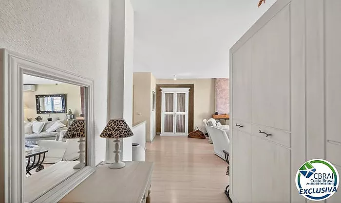 CAVALL DE MAR Ático-Dúplex  con gran terraza, piscina privada y vistas al canal