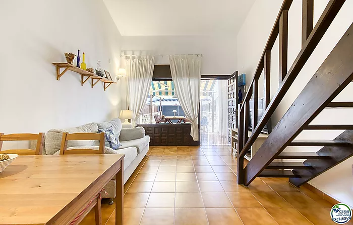 BONITA CASA EN EBRE  EMPURIABRAVA