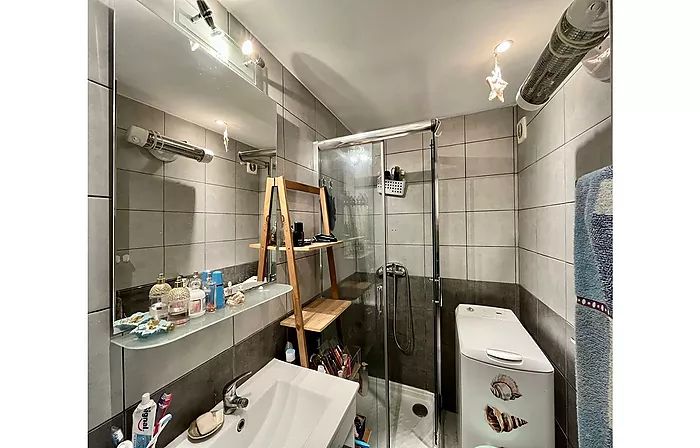 Acogedor apartamento de 85 m² con un amplio balcón a 250m de la playa en Empuriabrava.