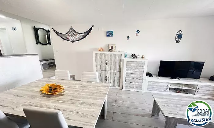 GRAN RESERVA Renovated 2-bedroom apartment with terrace in a complex with swimming pools and gardens