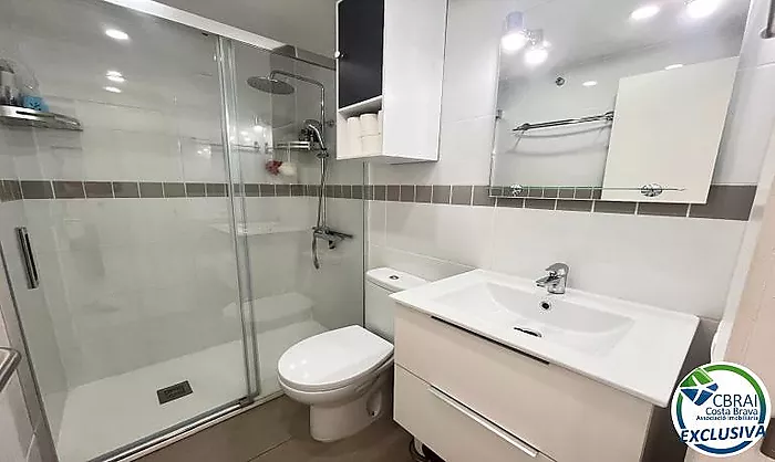 GRAN RESERVA Renovated 2-bedroom apartment with terrace in a complex with swimming pools and gardens