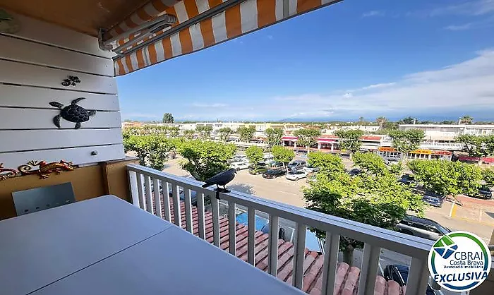 GRAN RESERVA Renovated 2-bedroom apartment with terrace in a complex with swimming pools and gardens