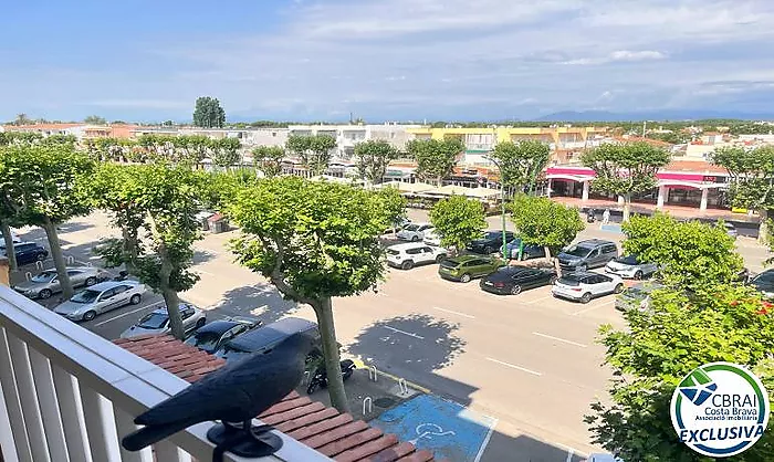 GRAN RESERVA Renovated 2-bedroom apartment with terrace in a complex with swimming pools and gardens