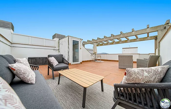 Penthouse 6º m2 wi0h 60 m² of terraces, TOURISTE LICENSE