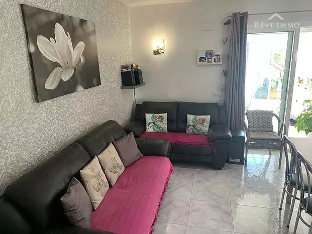 Beautiful 3 bedroom house with garden in Santa Margarita-Roses