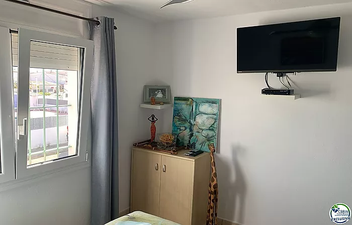 Beautiful 3 bedroom house with garden in Santa Margarita-Roses