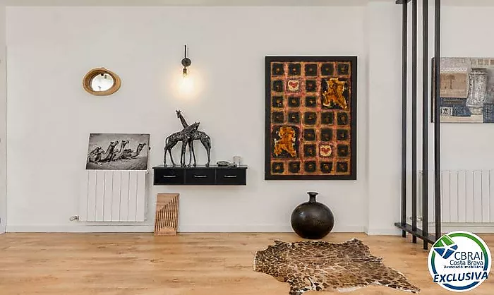 Penthouse duplex with panoramic terrace in Figueres