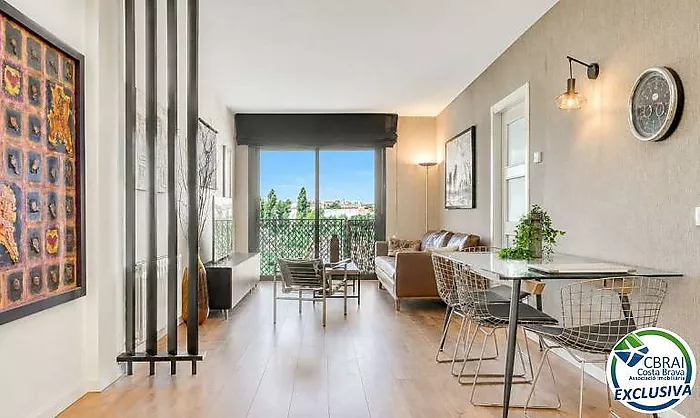 Penthouse duplex with panoramic terrace in Figueres