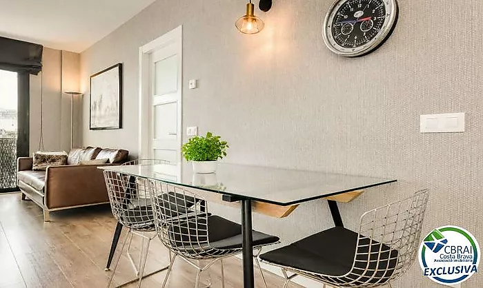 Penthouse duplex with panoramic terrace in Figueres