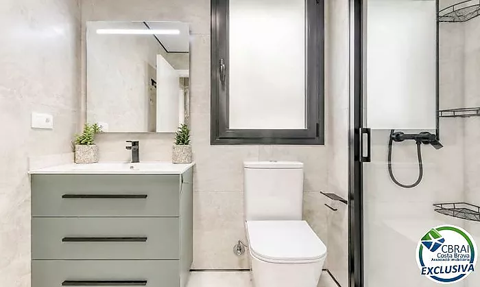 Penthouse duplex with panoramic terrace in Figueres