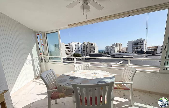 Apartment with sea views and terrace — Salatà, Roses