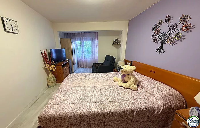 Apartment in the Heart of the Town Centre, Just 250 Metres from the Beach.
