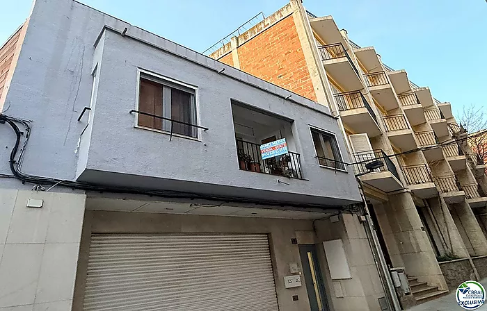 Apartment in the Heart of the Town Centre, Just 250 Metres from the Beach.