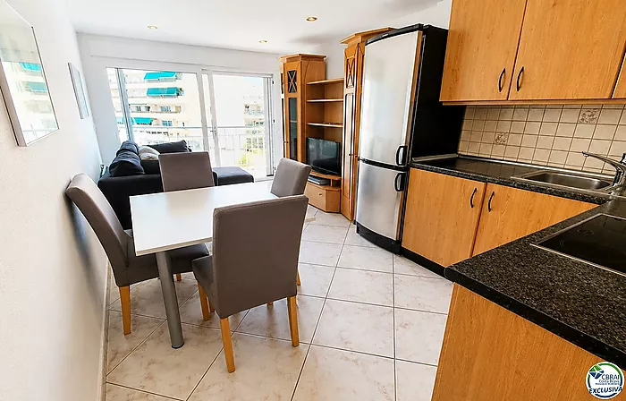 Apartment with canal views, Santa Margarita, Roses