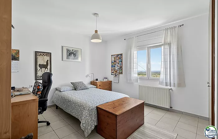 Can Isaac – Insiders know exactly why they want to live here!