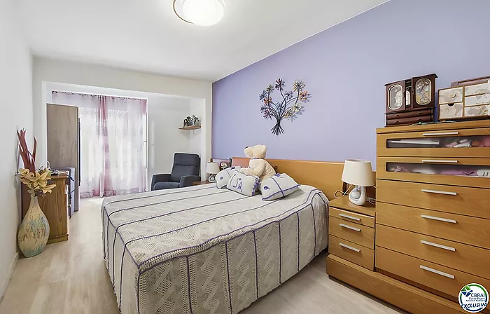 Apartment in the Heart of the Town Centre, Just 250 Metres from the Beach.