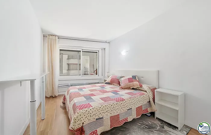 Apartment in the Heart of the Town Centre, Just 250 Metres from the Beach.