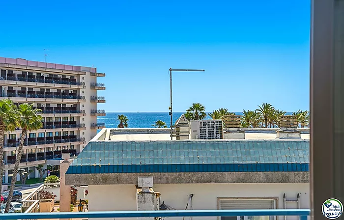 A 150 m. de la plage avec vue sur la mer, LICENCE TOURISTIQUE