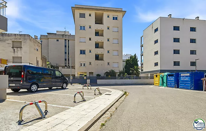 A 150 m. de la plage avec vue sur la mer, LICENCE TOURISTIQUE