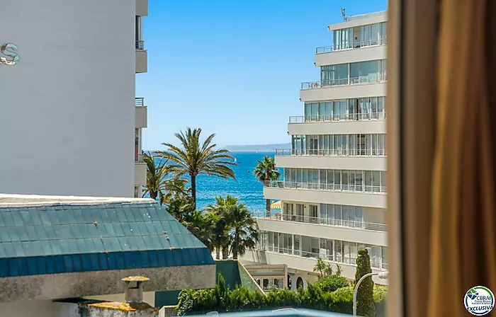 A 150 m. de la plage avec vue sur la mer, LICENCE TOURISTIQUE