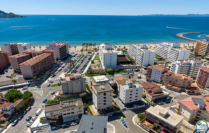 A 150 m. de la plage avec vue sur la mer, LICENCE TOURISTIQUE