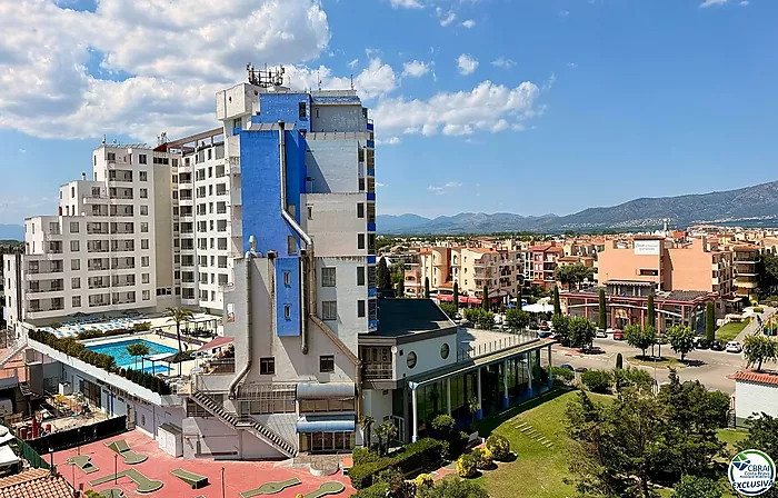 **Estudio en Delta Muga Con Licencia Turistica y Parking – Empuriabrava, con vistas despejadas**