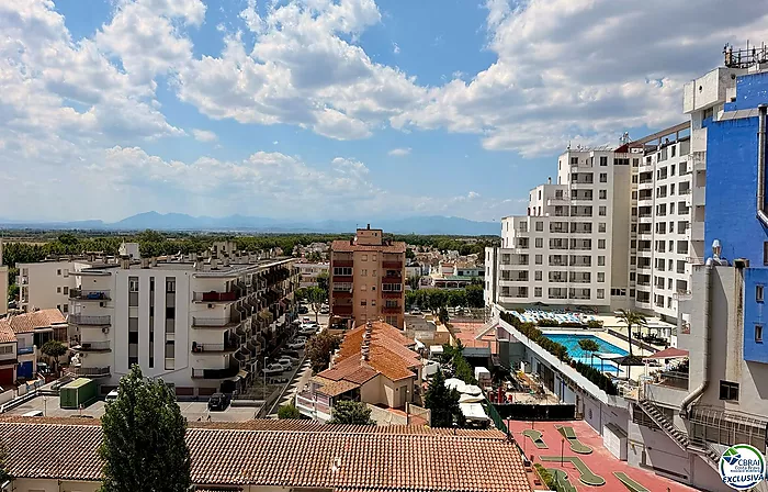 **Estudio en Delta Muga Con Licencia Turistica y Parking – Empuriabrava, con vistas despejadas**