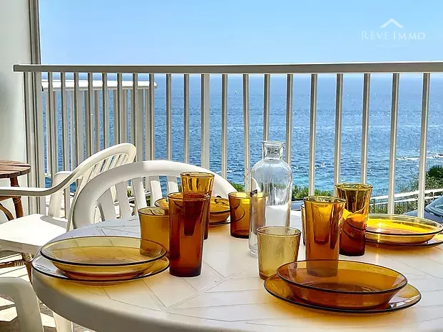 Charming apartment located in the sought-after Phare area