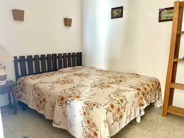Charming apartment located in the sought-after Phare area