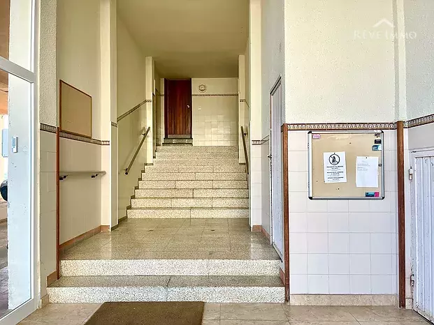 Charming apartment located in the sought-after Phare area