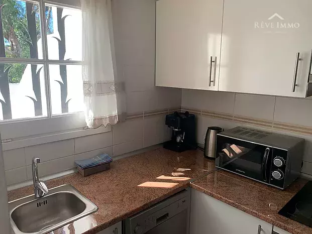 Pretty Apartment at Roses Puig Rom in an idyllic setting with a tourist license
