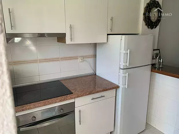 Pretty Apartment at Roses Puig Rom in an idyllic setting with a tourist license