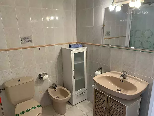 Pretty Apartment at Roses Puig Rom in an idyllic setting with a tourist license
