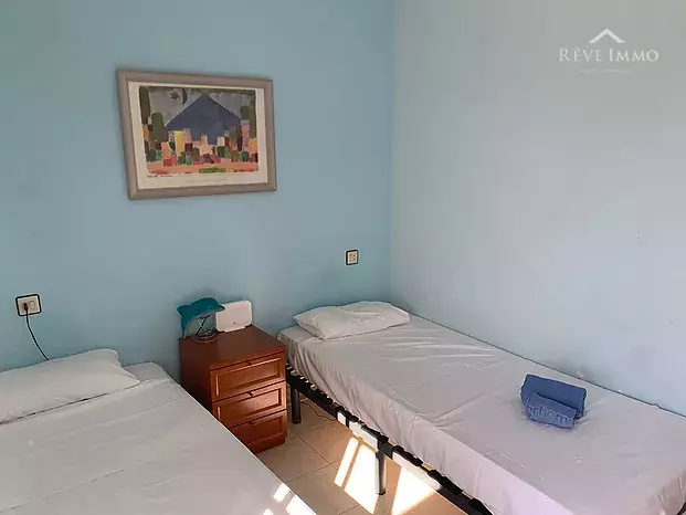 Pretty Apartment at Roses Puig Rom in an idyllic setting with a tourist license
