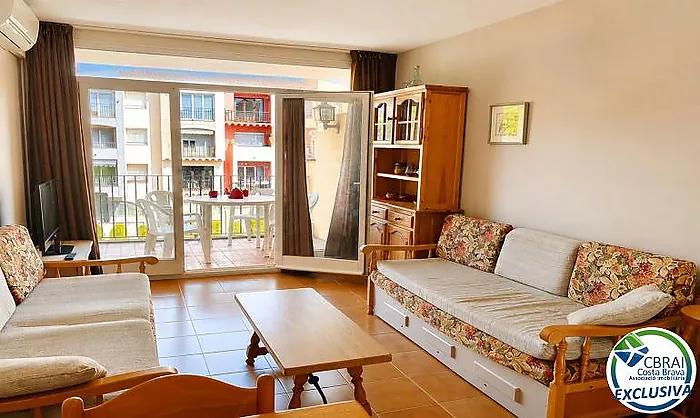 GRAN RESERVA 2-bedroom apartment with swimming pools, gardens and tourist licence, just 100 metres from the beach