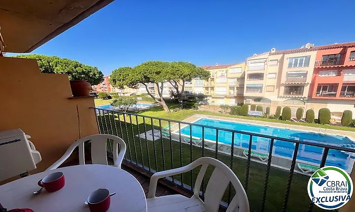 GRAN RESERVA 2-bedroom apartment with swimming pools, gardens and tourist licence, just 100 metres from the beach