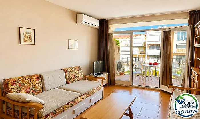 GRAN RESERVA 2-bedroom apartment with swimming pools, gardens and tourist licence, just 100 metres from the beach